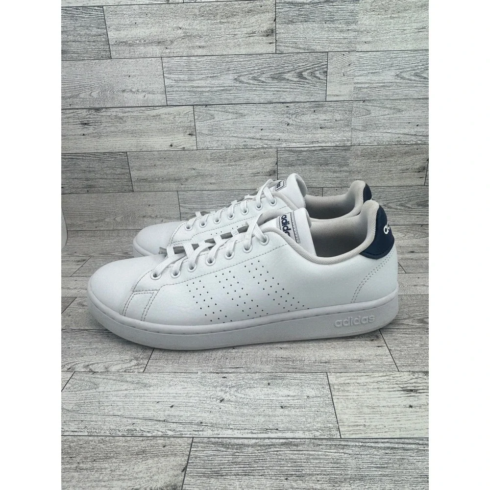 Adidas Mens Advantage Clean White Blue Sneakers Comfort CloudFoam Size US 10‎